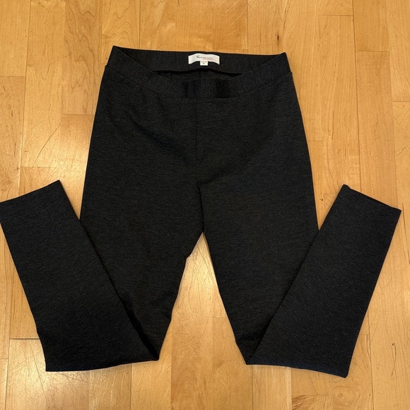 Two by Vince Knit Ponte Leggings - 2 Pair Bundle (1 Black & 1 Gray) - Picture 4 of 10